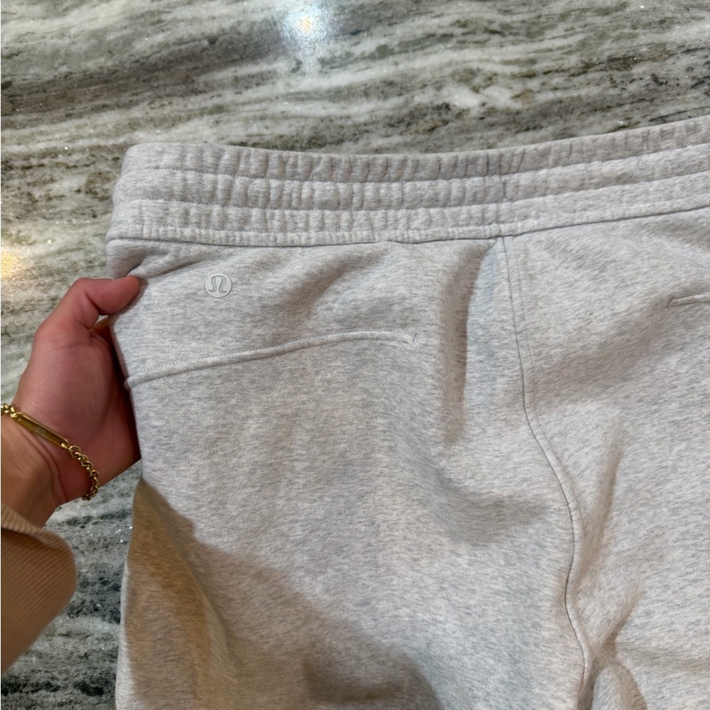 Lululemon Loungeful High-Rise Cropped Jogger Sweatpants
Size 12 - Picture 10 of 11